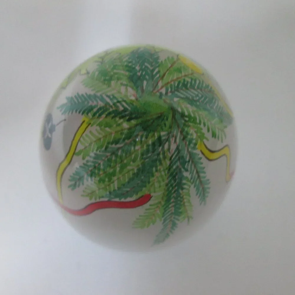 N/A mint hand